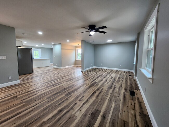 Sala de estar - 919 Highland Dr