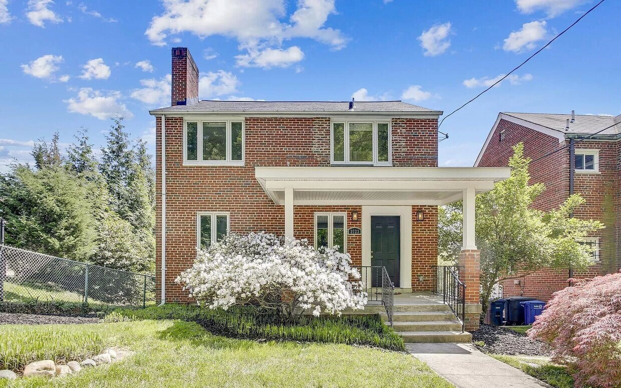 Primary Photo - 3723 14th St NE