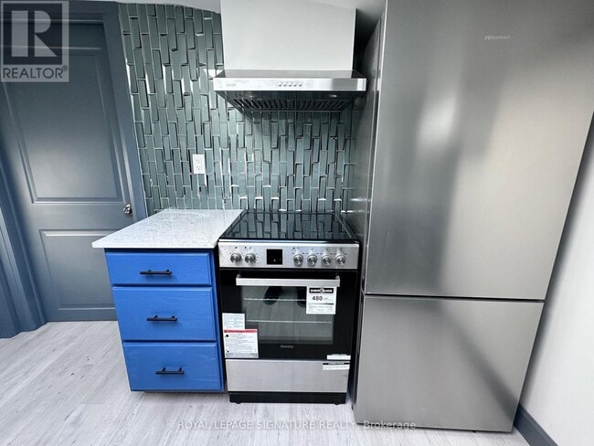 Building Photo - 50 Freeman St