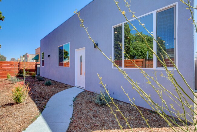Building Photo - 3626 Cimarron St