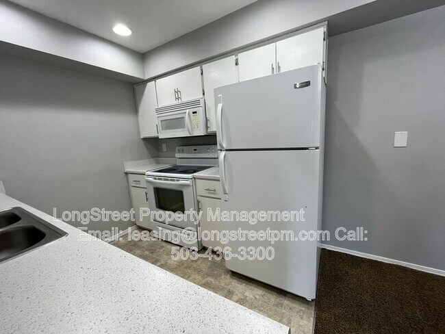 Foto del edificio - 8310 SE Rhine St