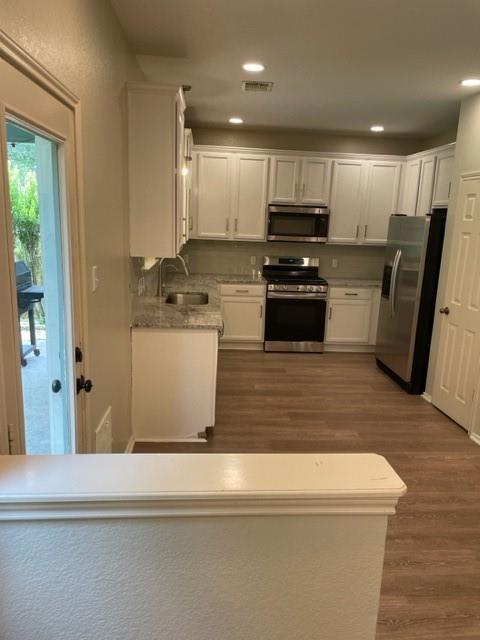 Foto del edificio - 8611 Brock Cir