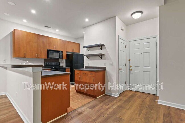 Foto del edificio - 1505 Whitby Ln