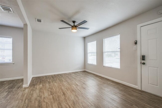 Foto del edificio - 637 N 4th St