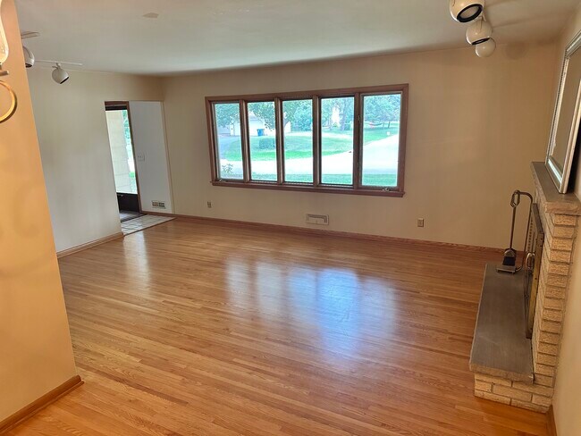 Foto del edificio - 8465 23rd Ave N
