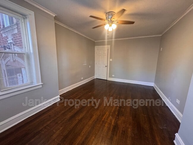 Foto del edificio - 5903 W Huron St