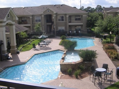 Pool - The Lodge at Lost Pines Apartments