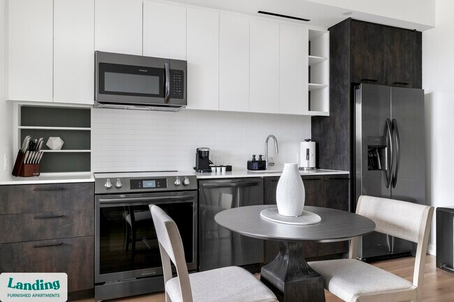 Building Photo - 632 Howard Rd SE