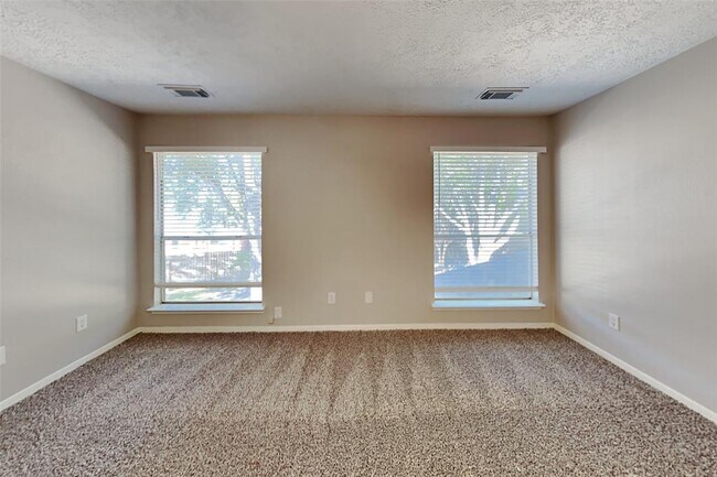 Building Photo - 10823 Allens Landing Dr