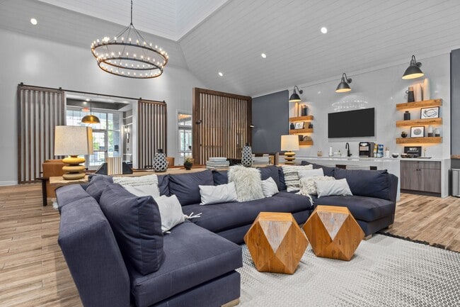 Foto del edificio - Barclay Chase Apartment Homes