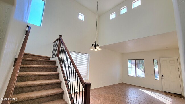 Foto del edificio - 17926 W Mission Ln
