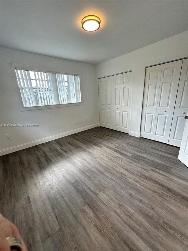 Building Photo - 41 SW 67th Ct