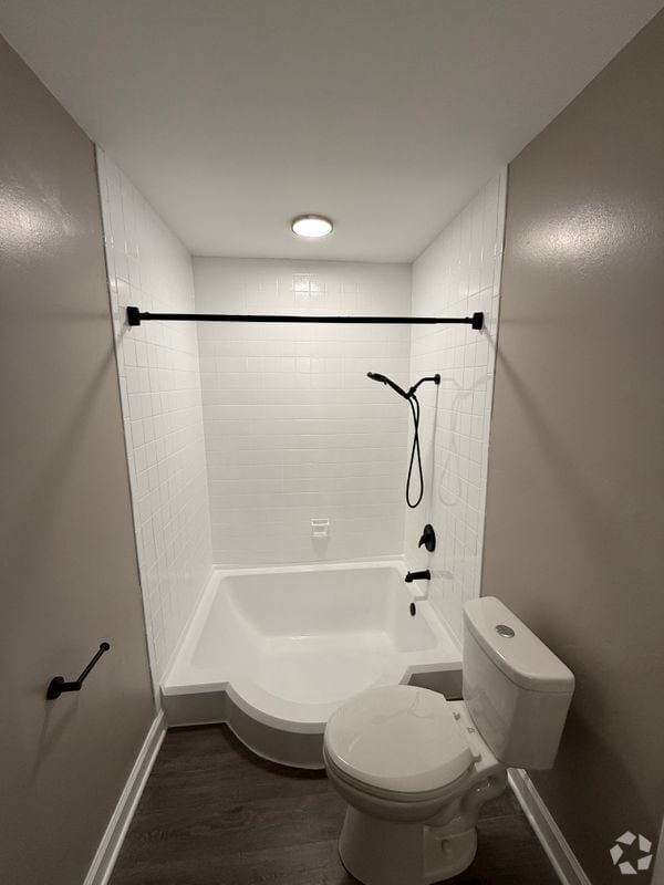 Building Photo - 3342 Huntley Sq Dr