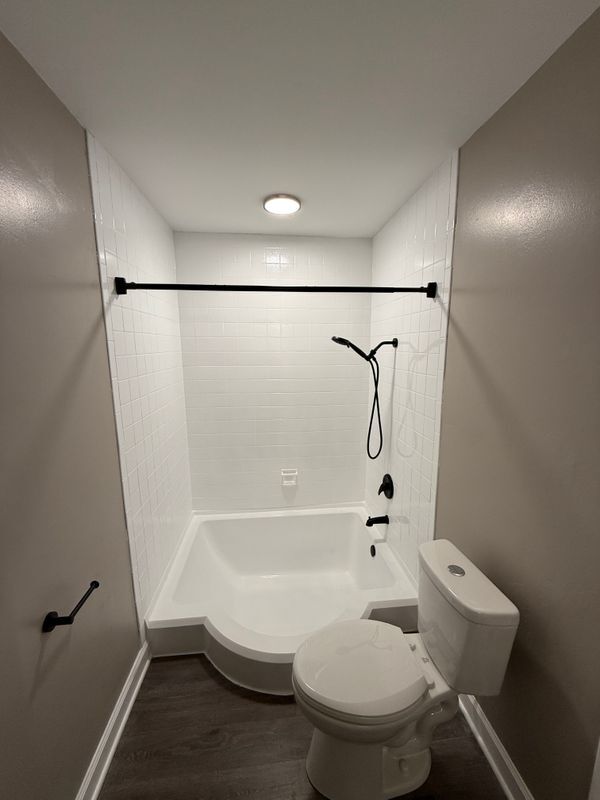 Foto principal - 3342 Huntley Sq Dr
