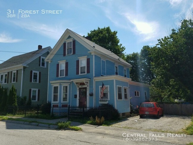 Foto del edificio - House For Rent !