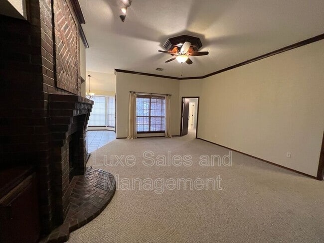 Foto del edificio - 3053 SW 92nd St