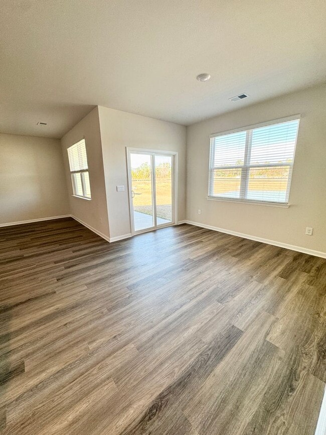 Building Photo - Brand New! Central Conway Location in Kingston Bay! Beautiful Pond View!