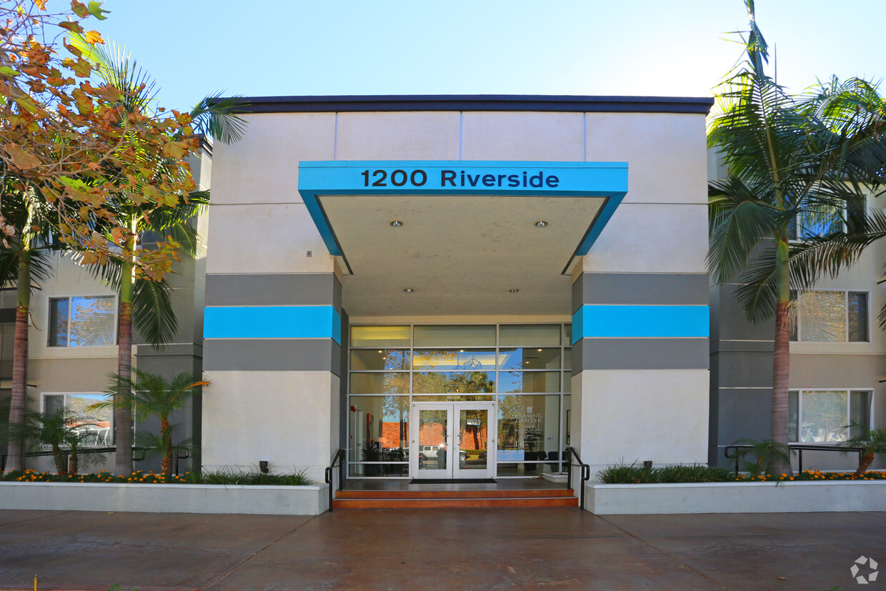 1200 Riverside Photo