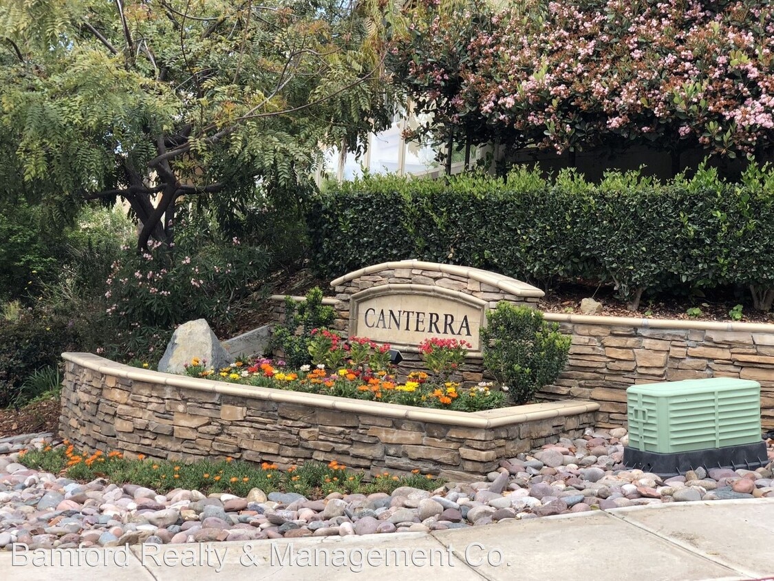 2 br, 2 bath House 10338 Scripps Poway P... House Rental in San