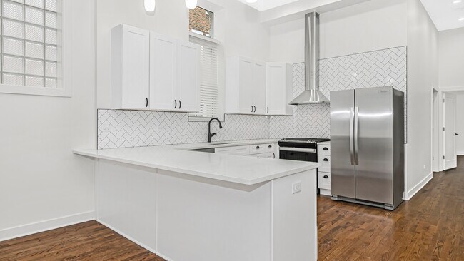 Foto del edificio - 1925 S Racine Ave