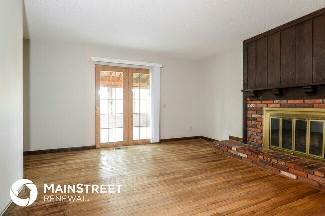 Building Photo - 4009 Hounds Hill Dr