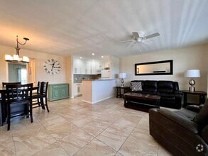 Building Photo - 25 Berkshire A