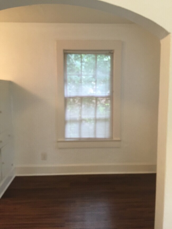 Foto del edificio - Charming 1 bedroom apartment downtown