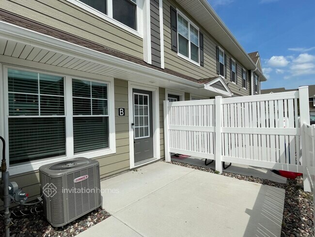 Foto del edificio - 10936 Zest St NE