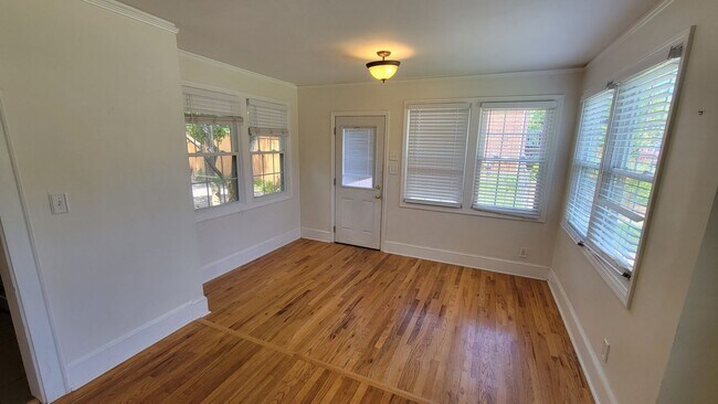 Foto del edificio - 3 Bed, 2 Bath Home Available in Greenville
