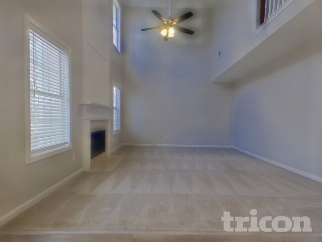 Foto del edificio - 1221 Wandering Vine Ct SE