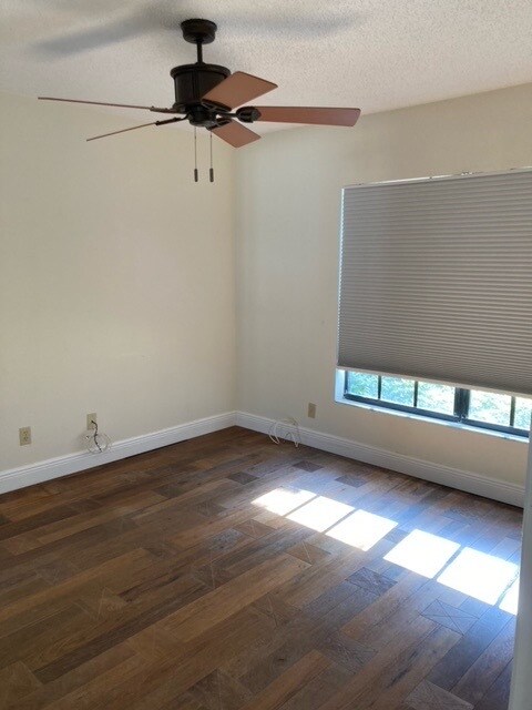 downstairs bedroom - 713 Caya Costa Ct NE