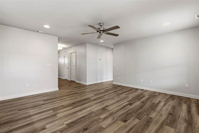 Foto del edificio - 7191 Seagraves Ct