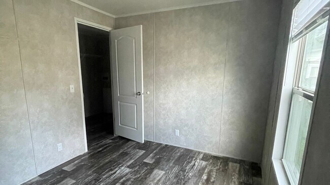 Foto del edificio - 2640 Windy Hill Rd