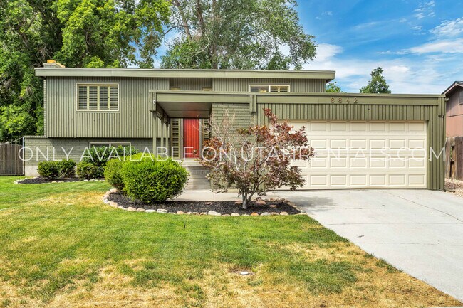 Photo - 6842 S Enchanted Dr House