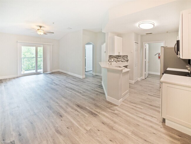 Foto del edificio - 1 br, 1 bath Condo - 6518 Swissco Drive 1234