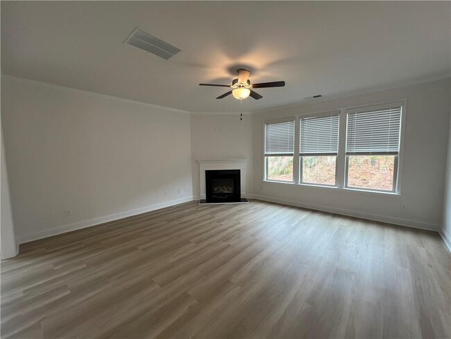 Foto del edificio - 1327 Sunny Vly Ln