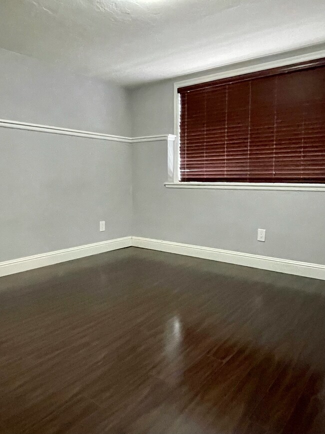 Foto del edificio - 429 Kains Ave