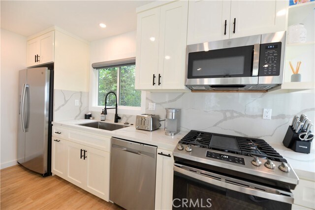 Foto del edificio - 428 Monterey Ln