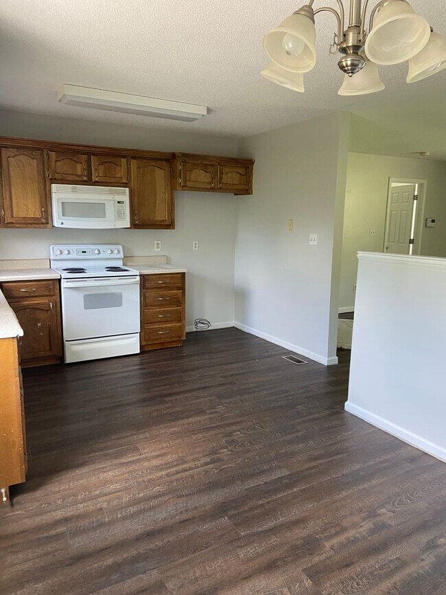 Building Photo - Coming Soon in Grayson Valley!