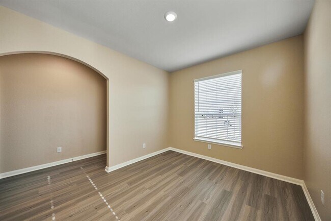 Foto del edificio - 22003 Gaynor Grove Ln