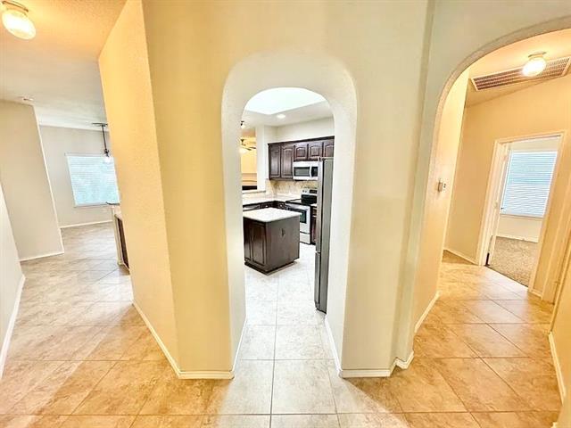 Foto del edificio - 3020 Tamarack Ln