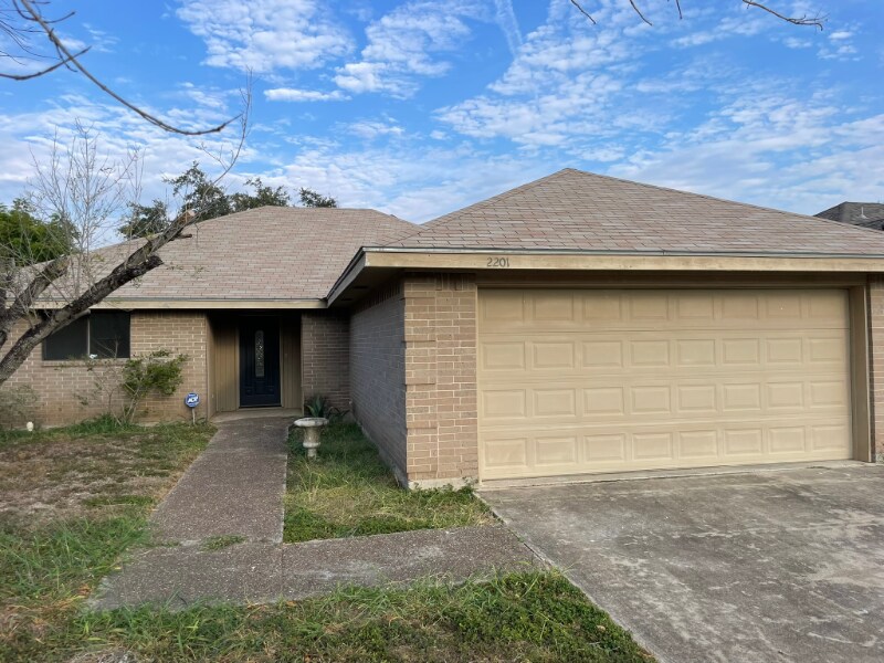 Primary Photo - 2201 Pin Oak Rd