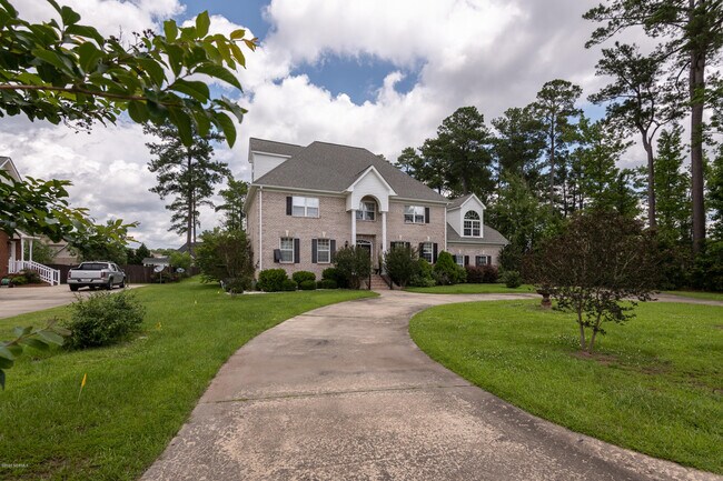 Foto del edificio - 280 Foxcroft Ln