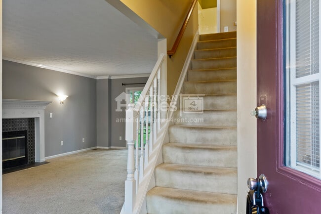 Building Photo - 978 Evergreen Park Ln