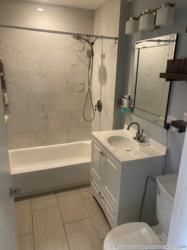 Foto del edificio - 150 Bremen St