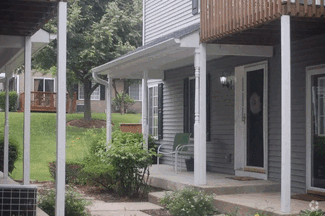Building Photo - 404 Village Creek Dr