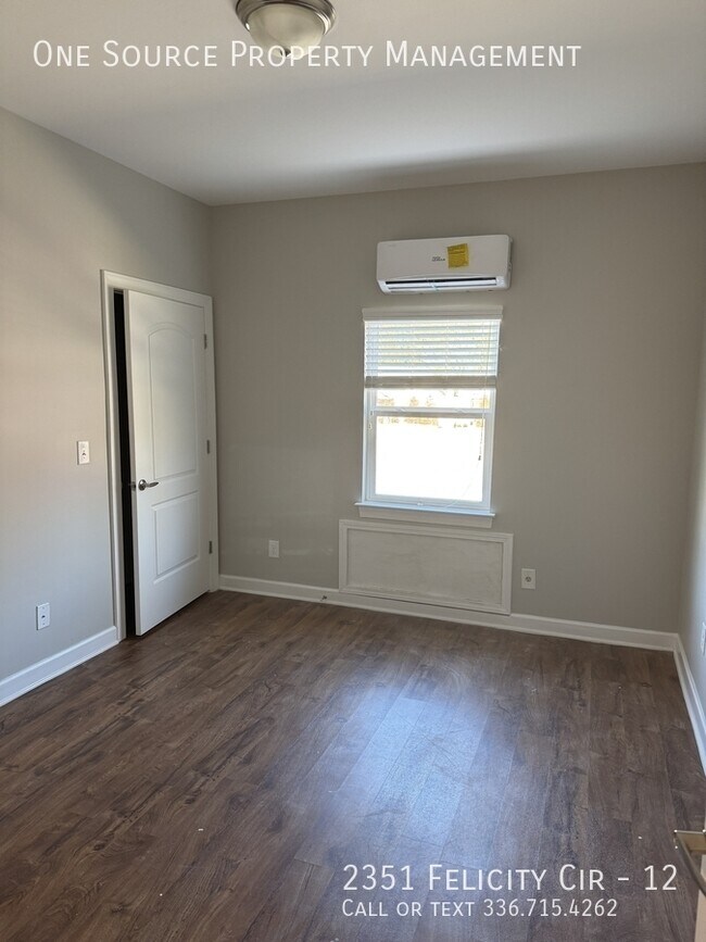 Foto del edificio - 2351 Felicity Cir