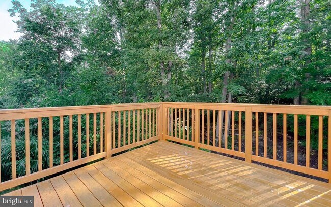 Foto del edificio - 46230 Sylvan Ct