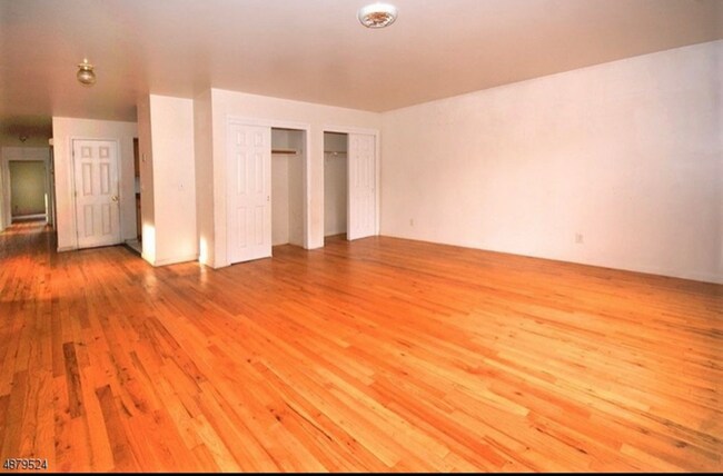 Foto del edificio - 7 Lenox Ave