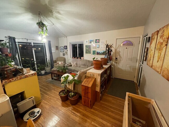 Building Photo - 7708 Chaimi Loop
